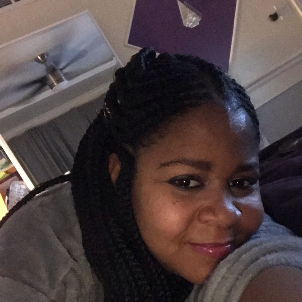 Meet your Posher, Latoya